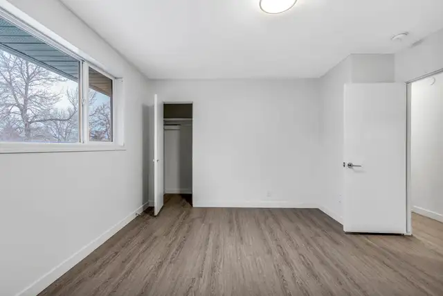 3 Bedroom Townhouse - 700 Gladmer Pk. in Long Term Rentals in Regina - Image 8