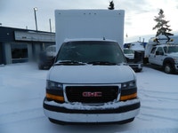 Welcome to Central Truck Sales. 2022 GMC SAVANNA 16 FT CUBE VAN , V8 Automatic transmission ,Cruise... (image 4)