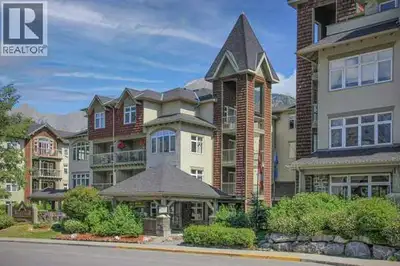 TURNKEY SHORT-TERM RENTAL OPPORTUNITY | TOP-FLOOR CORNER UNIT | MOUNTAIN VIEWSWelcome to 160 Kananas...