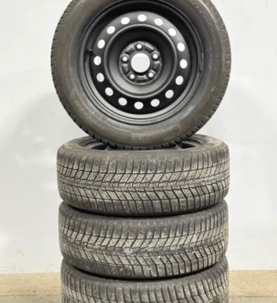 205 60 16 Continental snow tires 205/60R16 winter tires with 11/32 or 90% tread on 5x114.3 rims or w...