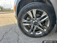 The advertised vehicle price is based on a promotional finance offer. Customers who purchase the veh... (image 8)