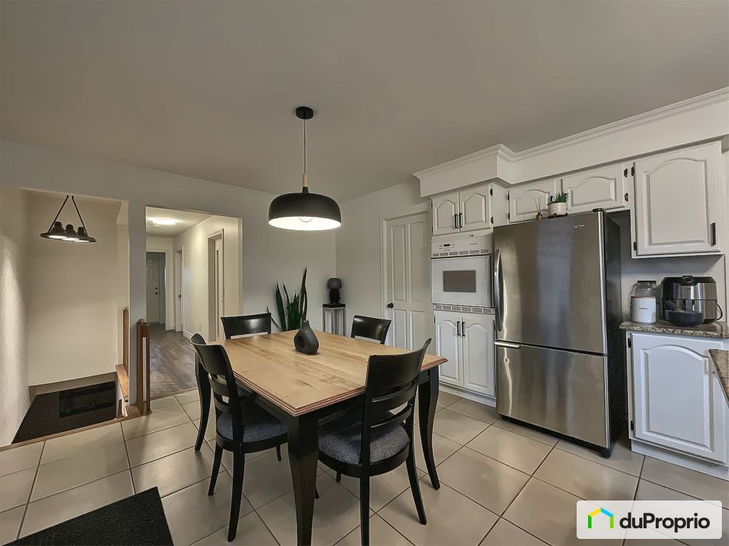 $899,000 - Duplex for sale in Longueuil (Vieux-Longueuil) — photo 2