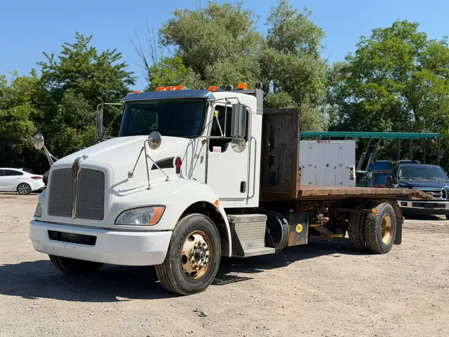 2018 Kenworth T370 Roll-Back