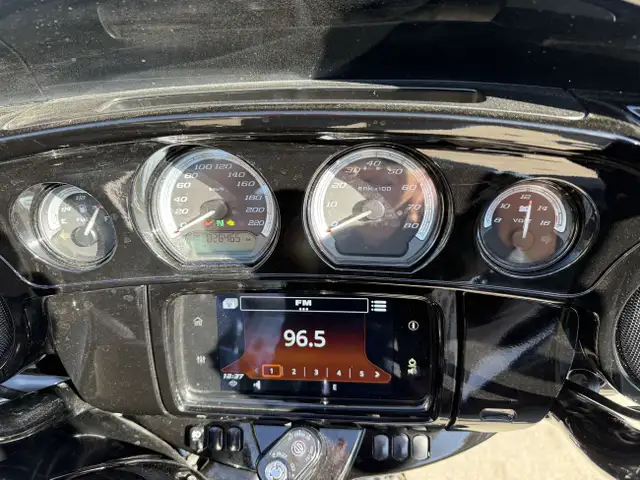 2023 Harley-Davidson® Electra Glide® Ultra Limited in Street, Cruisers & Choppers in Red Deer - Image 9