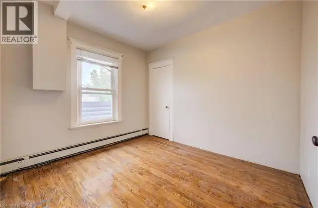 698 KING Street W Kitchener, Ontario in Houses for Sale in Kitchener / Waterloo - Image 21