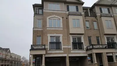 Three bedroom townhouse for rent Oshawa WE PREFER A SMALL FAMILY WITH GOOD INCOME AND CREDIT THIS IS...