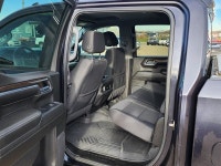 5.3L V8 | HEATED FRONT BUCKET SEATS | HEATED STEERING WHEEL | REAR CAMERA | REMOTE START | WIRELESS... (image 9)