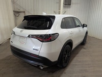 Price includes: Block heater, Air Conditioning, and Tire Tax. Price/Payments do not include cash reb... (image 6)