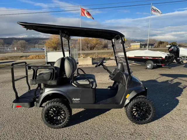 2026 EZGO RXV4 ELITE SUMMIT XT in ATVs in Vernon - Image 3