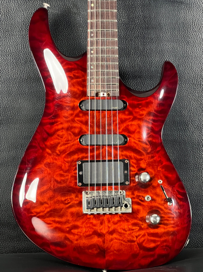 Cort G290 Quilted Maple Top with Case, View more