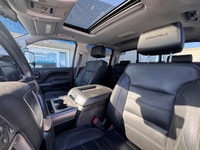 2018 GMC Sierra 3500HD Denali Duramax Diesel Crew Cab 4x4 for sale at Pacific Motors near Winnipeg,... (image 9)