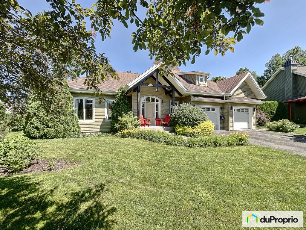 $1,150,000 - Bungalow for sale in St-Sauveur — photo 1