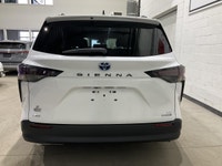 Le Toyota Sienna 2023 version LE HYBRID CAMERA RECUL AWD CRUISE A/C usagé offert chez AutoStudio 72... (image 2)
