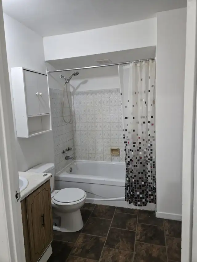3 1/2 a louer a Joliette in Long Term Rentals in Lanaudière - Image 10