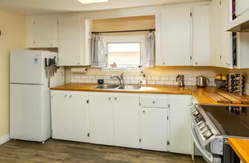 Comfortable 2-Bedroom, 1-Bathroom Home 5
