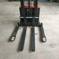 Brand new Electric straddle stacker pallet stacker 138” 2645lbs