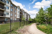 Broadstreet's Creekside Terrace offers 2 bedroom pet friendly apartments for rent in southeast Winni... (image 3)