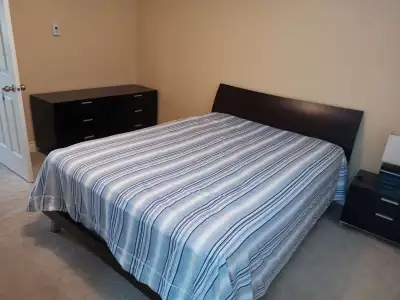 35XX W 37th Ave, Vancouver, BC V6N2V7 Features: Room rental $1400(without balcony) with a single bat...