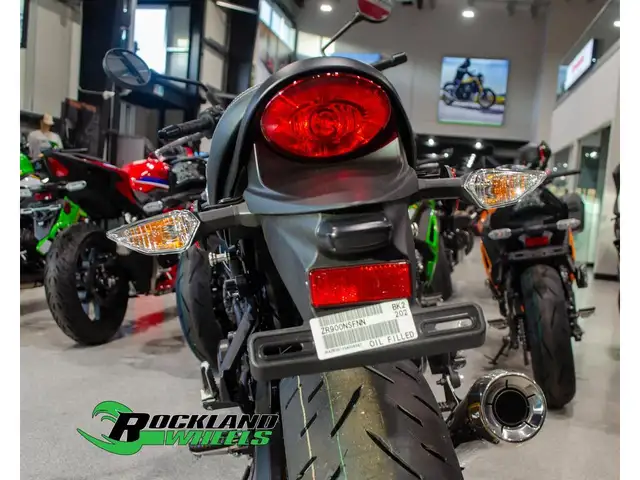 2025 Kawasaki Z900RS SE in Sport Touring in Ottawa - Image 11