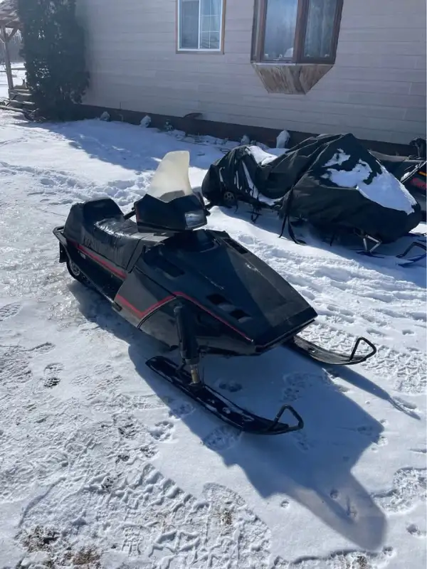 1985 Yamaha Phazer in Snowmobiles in Lloydminster - Image 3