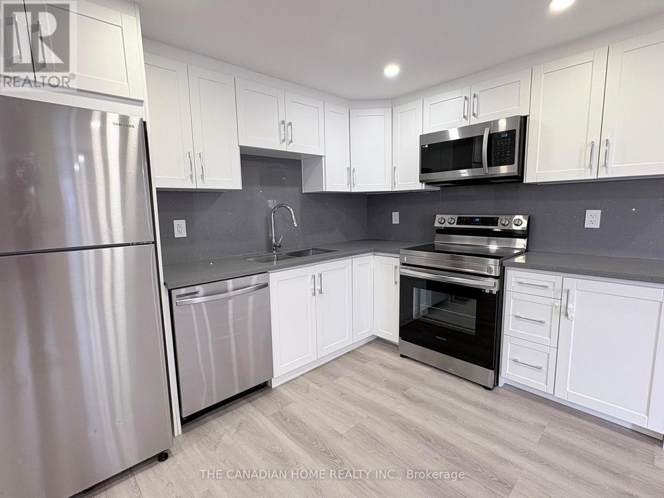 2 - 63 CHAMPLAIN AVENUE Hamilton (Greenford), Ontario 2
