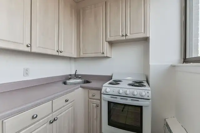 Skyliner - Studio Apartment for Rent in Long Term Rentals in City of Toronto - Image 6