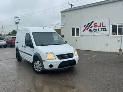 No Reported Accidents Keyless Entry 4 Cylinder 2011 Ford Transit Connect XLT 286,648 KMs 2.0L engine...