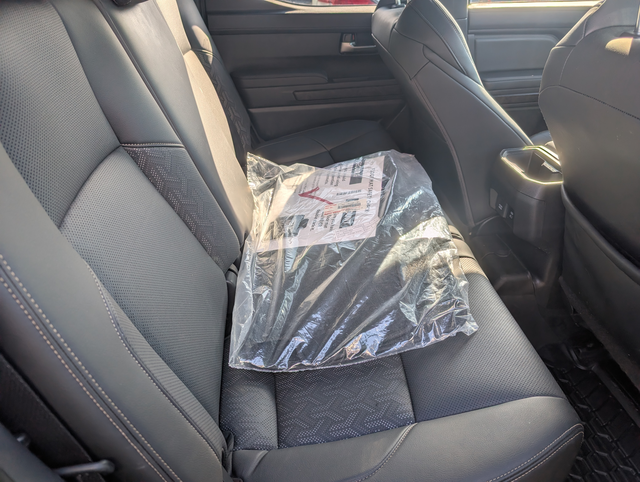 2024 Toyota Tacoma Hybrid LIMITED, 4X4, CUIR, TOIT, MARCHE PIED  in Cars & Trucks in Sherbrooke - Image 9