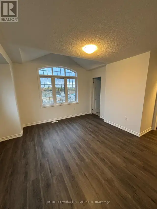 41 LOWER STREET Barrie, Ontario in Long Term Rentals in Oakville / Halton Region - Image 26