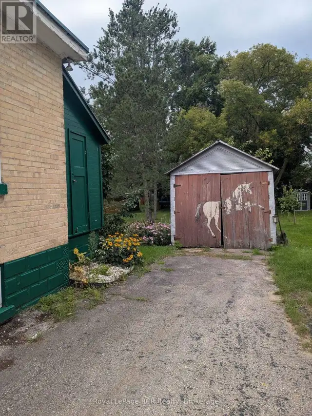 616 9TH AVENUE Hanover, Ontario in Houses for Sale in Owen Sound - Image 6