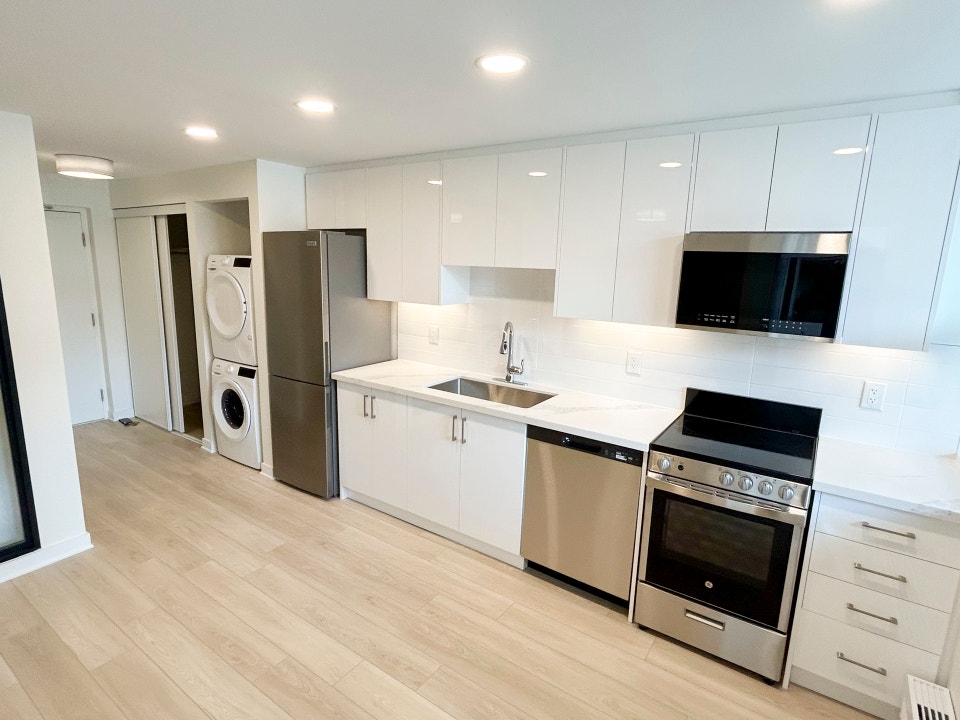 Apartment for Rent at 920 Inverhouse, Mississauga Apartments 2