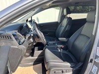 // ACCIDENT FREE!! // Built for busy family life, this used 2022 Honda Odyssey EX-L Navi Auto offers... (image 2)