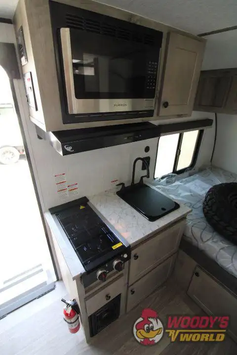 2027 SUNSET PARK RV SUNRAY 149 in Travel Trailers & Campers in Abbotsford - Image 18