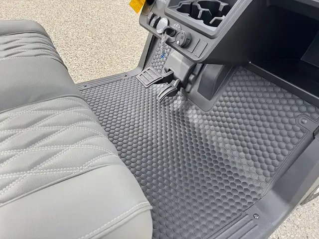 2025 EZGO Freedom RXV Elite LITHIUM-golf cart in ATVs in Vernon - Image 16