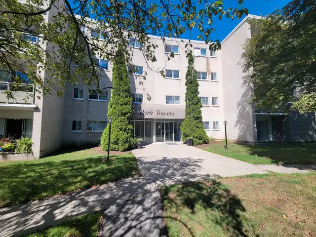 Modern Upgraded 1 Bedroom Apartment at Park Towers Guelph in Long Term Rentals in Guelph - Image 3