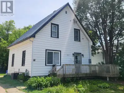 For Sale: Fully Updated, Turnkey Home in Prime Central Location. Welcome to this beautifully updated...