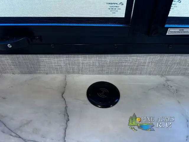 2024 Thor Motor Coach Gemini AWD 23TE Brand new ! Save Huge ! in RVs & Motorhomes in Moncton - Image 35