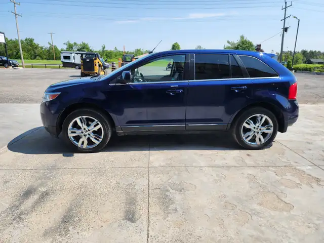 2011 Ford Edge  Limited AWD in Cars & Trucks in Peterborough - Image 6