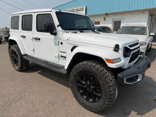 2021 Jeep Wrangler 4xe Unlimited Sahara in Cars & Trucks in Lethbridge - Image 2