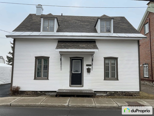 $519,400 - 1 1/2 Storey for sale in St-Romuald — photo 2