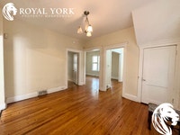 ** OPEN 24/7 - CALL: 437-561-9900 ** 3 Bedrooms + Den, 2 Bathrooms, Near Parks, Public Transportatio... (image 7)