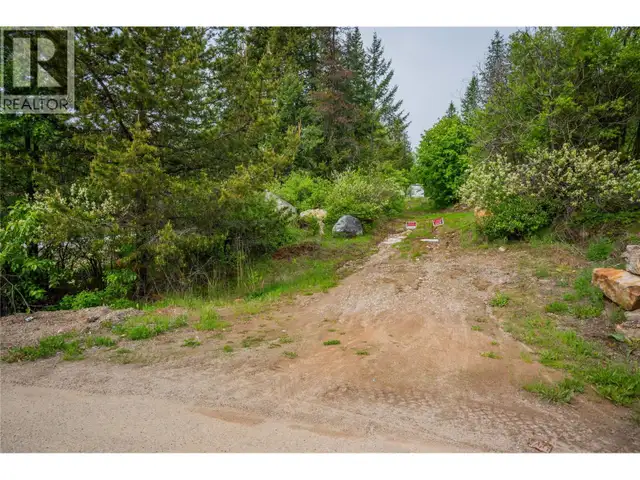 1682 Circle Road Castlegar, British Columbia in Land for Sale in Nelson - Image 7