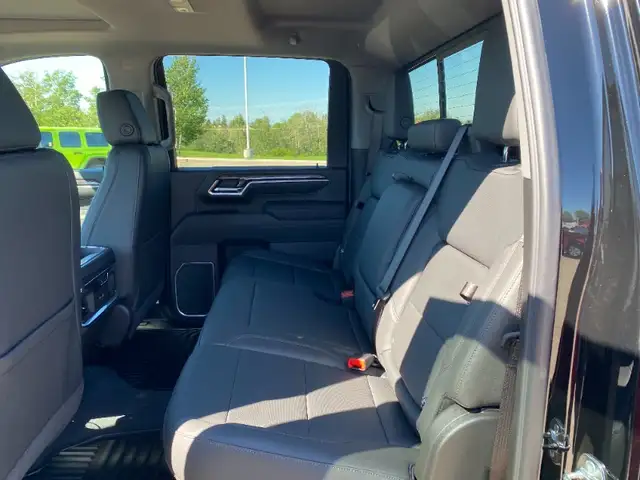 2026 Chevrolet Traverse RS Leather|Heated & Cooled Seats|Sunroof in Cars & Trucks in Red Deer - Image 14
