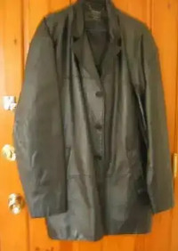 Superbe manteau de cuir noir 100% cuir, taille large, IMPECCABLE