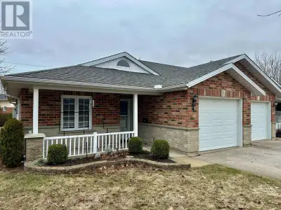 Welcome to Unit #4 at Huron Meadows, a well-maintained and welcoming adult life lease community offe...