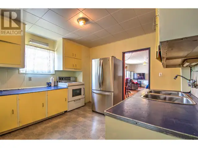 3405 33 Avenue Vernon, British Columbia in Houses for Sale in Vernon - Image 15
