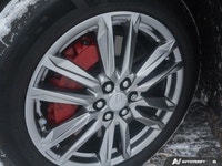 Experience exhilarating performance and refined comfort in the 2024 Cadillac XT5 AWD Sport. Powered... (image 5)