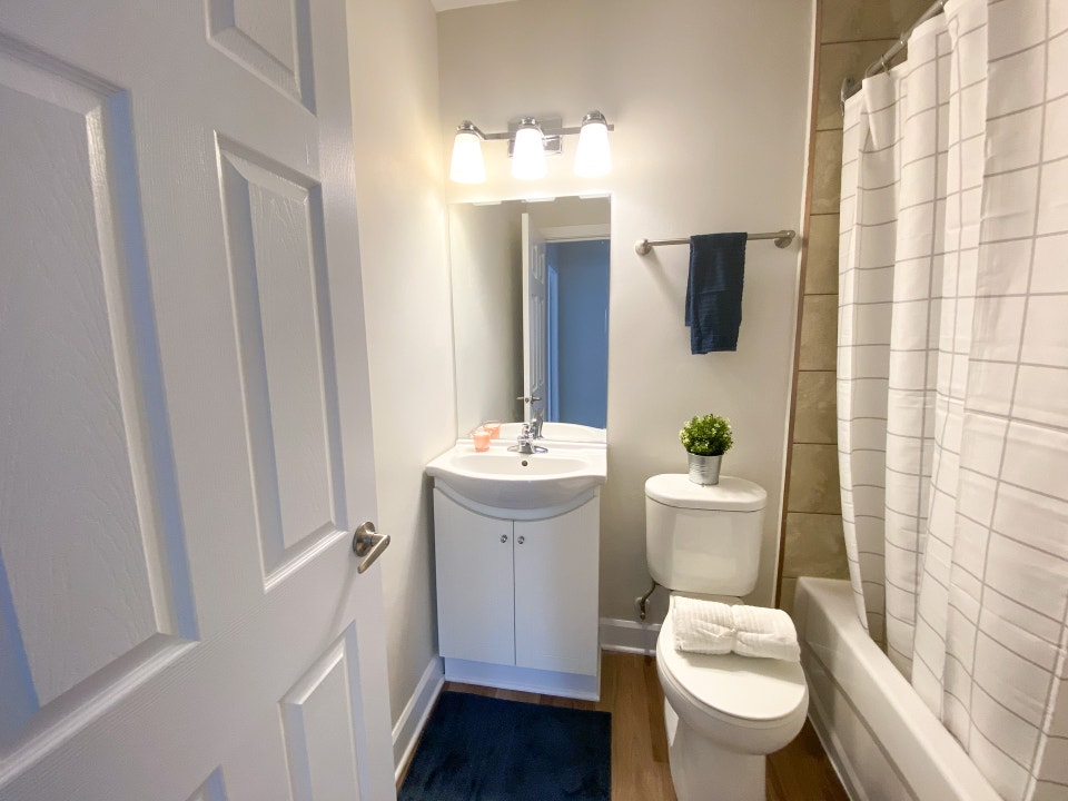 Apartment for Rent at Britannia Park, Ottawa West 3