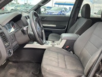 FINANCEMENT MAISON 100% APPROUVÉ AVEC 1200$ D'ACOMPTE 2010 Ford Escape XLT 4WD, Automatique. V6 3.0L... (image 8)
