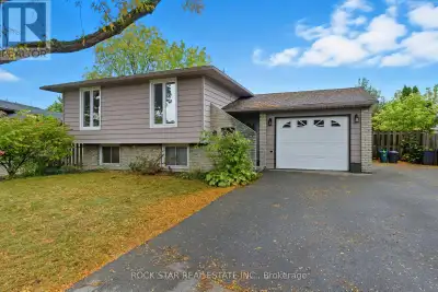 Located in the sought-after Rolston neighborhood, this beautifully updated and spacious 2-bedroom, 1...